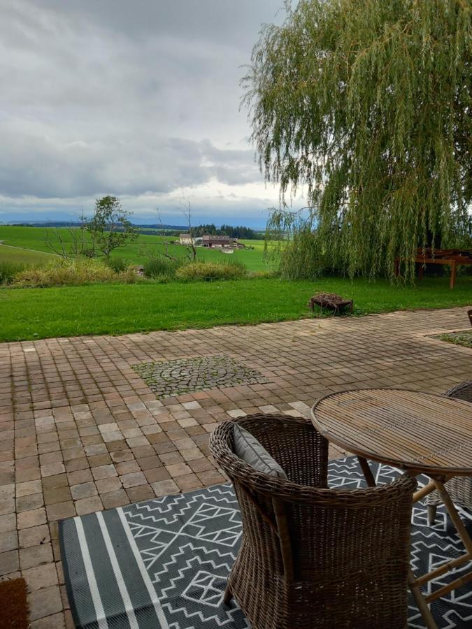 Les Abeilles Bed & Breakfast Romont ภายนอก รูปภาพ